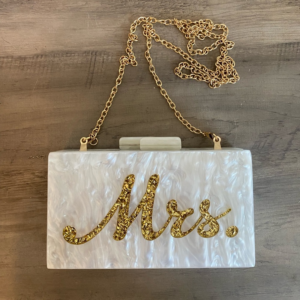 Buddy Love - Mrs Purse